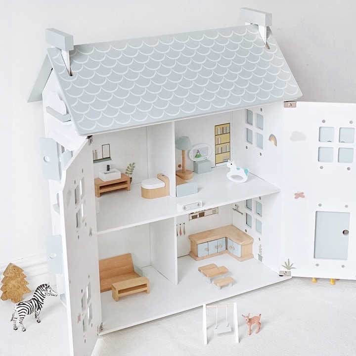 Doll House - White